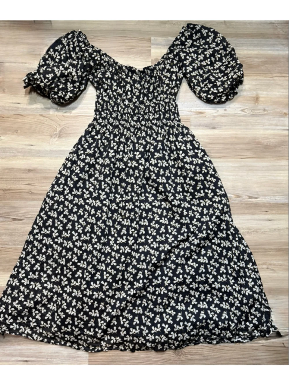 Women's Tory Burch Smocked Midi Dress in Black Little Leaves Size S
